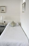 Ommaroo Hotel