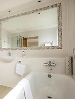 Ommaroo Hotel