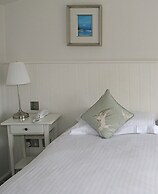Ommaroo Hotel