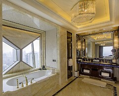 Wanda Reign Wuhan