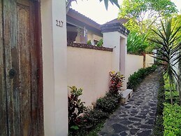 Nipuri Hotel