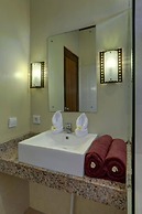 Nipuri Hotel