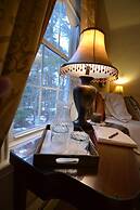 The Briarwood B&B
