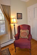 The Briarwood B&B