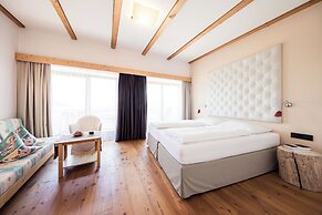 Hotel Dolomitenblick