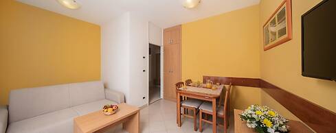 Apartments Katoro Plava Laguna
