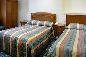 New Westcliff Hotel