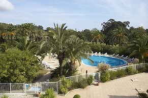 SOWELL Family Port Grimaud