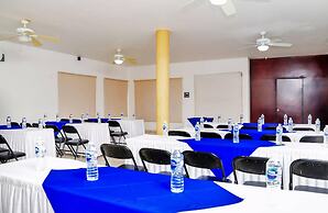 Costa Alegre Hotel & Suites