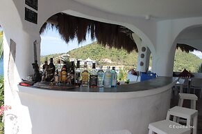 Al Faro Cosmio Hotel