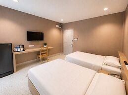 The Fifth Residence Hotel