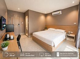 The Fifth Residence Hotel