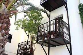 Paloma Hotel