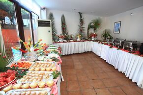 Paloma Hotel