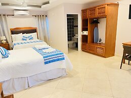 La Isla Resort
