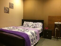 Funky Crib Hotel