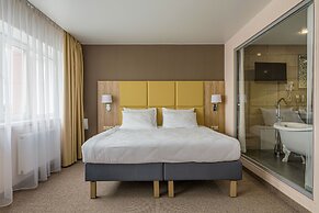 Amaks Omsk Hotel