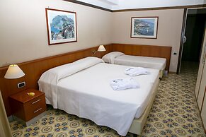 Pietra di Luna Hotel