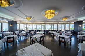 Pietra di Luna Hotel