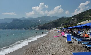 Pietra di Luna Hotel