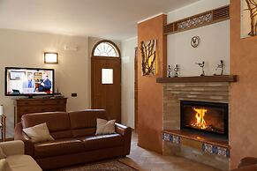 Cerqua Rosara Residence
