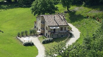 Cerqua Rosara Residence