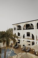 La Marina Inn