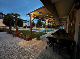 Akcay Zeytin Otel