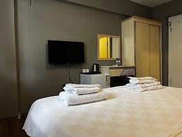 Akcay Zeytin Otel