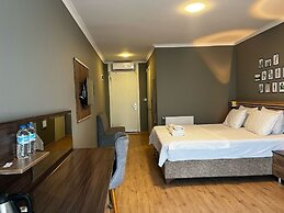 Akcay Zeytin Otel