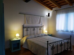 la corte degli ulivi