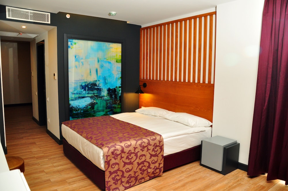 SEY BEACH HOTEL &SPA