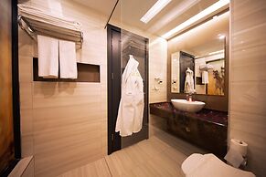 SEY BEACH HOTEL &SPA