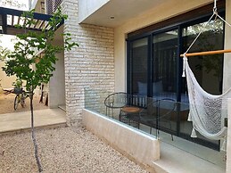 Cozy Modern Studio