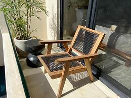 Zen Superior Studio