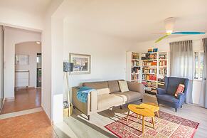 House Anavi