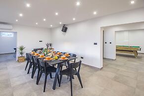 House Anavi