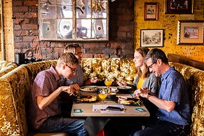 Cardiff Arms Bistro and Hotel
