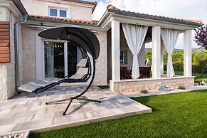 Villa Whitestone