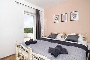 Villa Whitestone