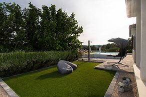 Villa Whitestone