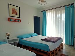 Tuthaliya Hotel