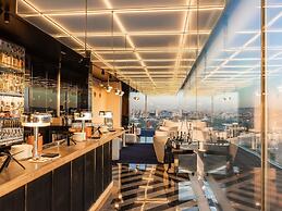 SO/ Paris Hotel