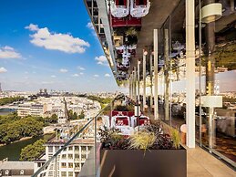 SO/ Paris Hotel