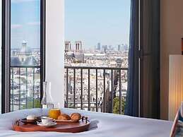 SO/ Paris Hotel