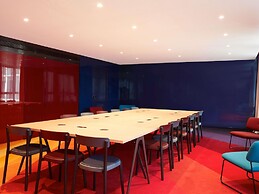 SO/ Paris Hotel