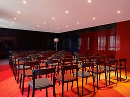 SO/ Paris Hotel
