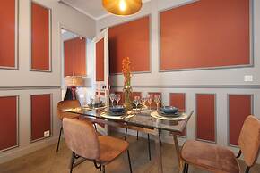 The Lord Byron Suite