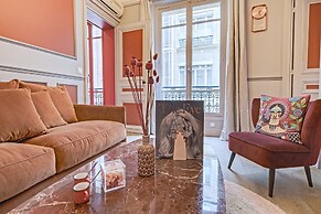 The Lord Byron Suite