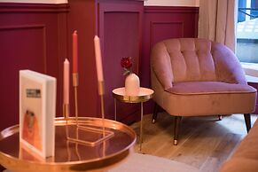 Miss Marguerite Suite
